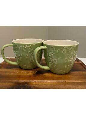 Starbucks 2 Collectible Cups 2006 Sage Green Floral Heart Doodle Design 12 oz